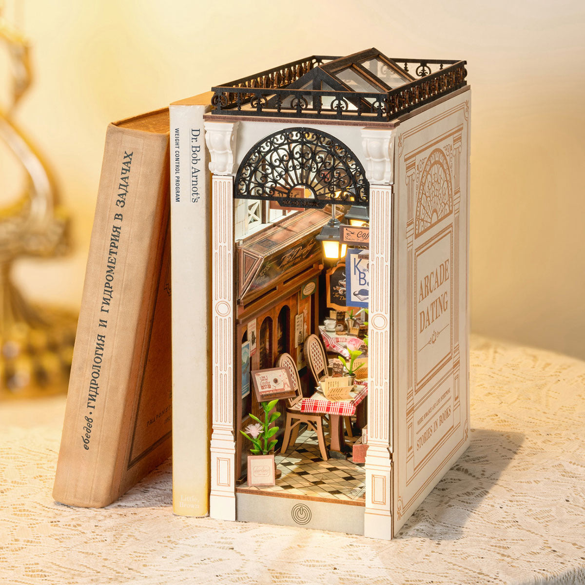 ROBOTIME DIY Book Nook Kit – 3D Wooden Arcade Dating Scene with Dust Cover, Miniature Dollhouse Puzzle & Creative Bookshelf Décor Gift
